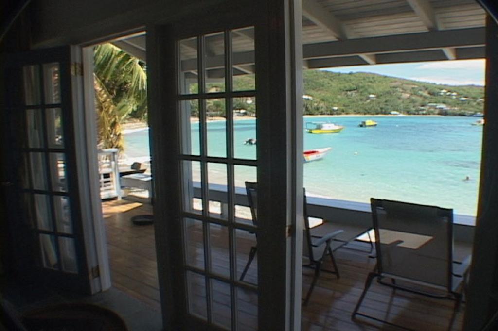Bequia Beachfront Villa Hotel Friendship Eksteriør billede